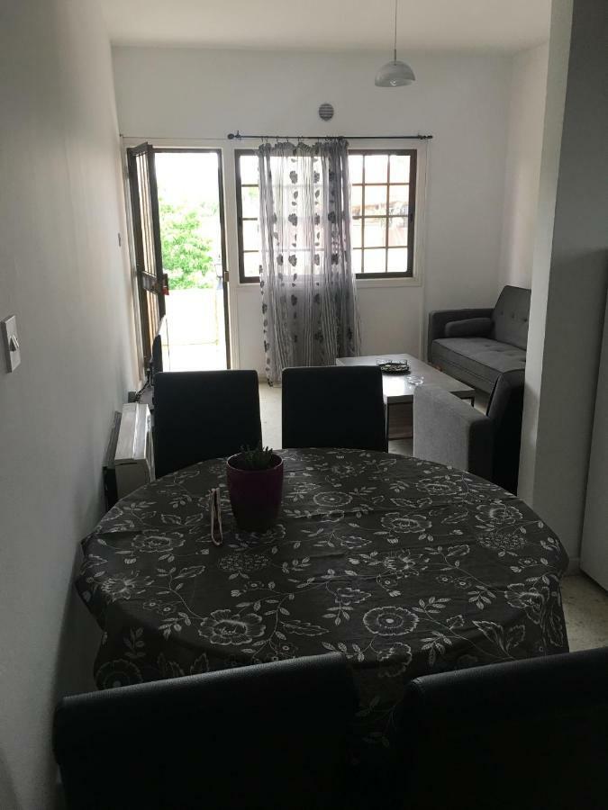 Christos Apartments Dhrousha Extérieur photo